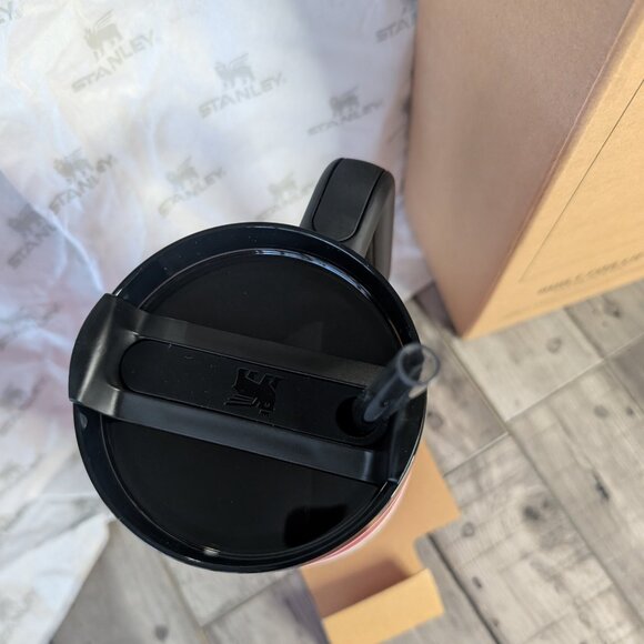 Stanley, Quencher H2.0 Flowstate™ Tumbler, 40oz, Neon Pink, New & Auth in Box - Picture 6 of 7